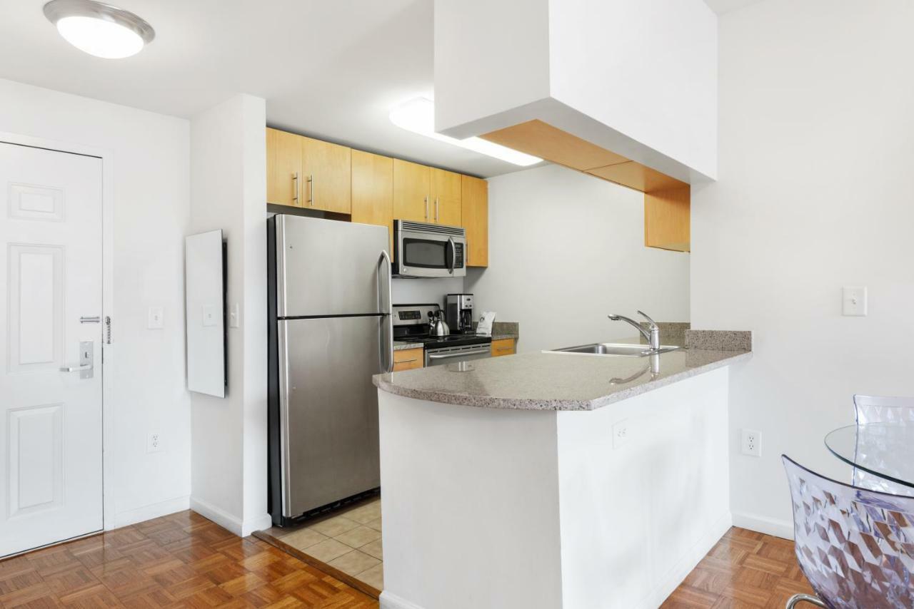 Furnished Quarters At Grove Pointe Leilighet Jersey City Eksteriør bilde